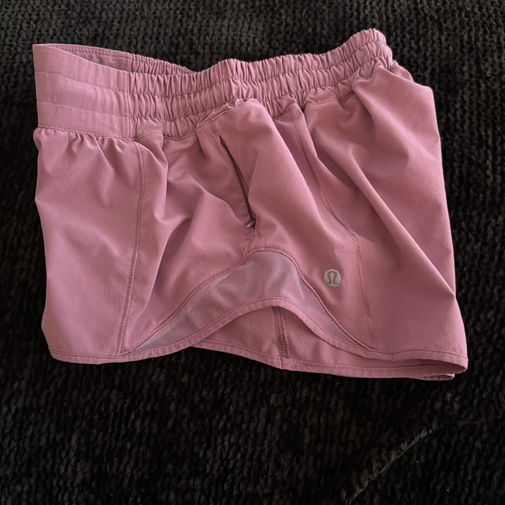 Rare pink Lululemon hotty hot size 2, 2.5” inseam